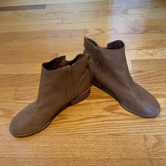 Joe’s Jeans leather booties Sz 7 1/2 - Picture 2 of 5